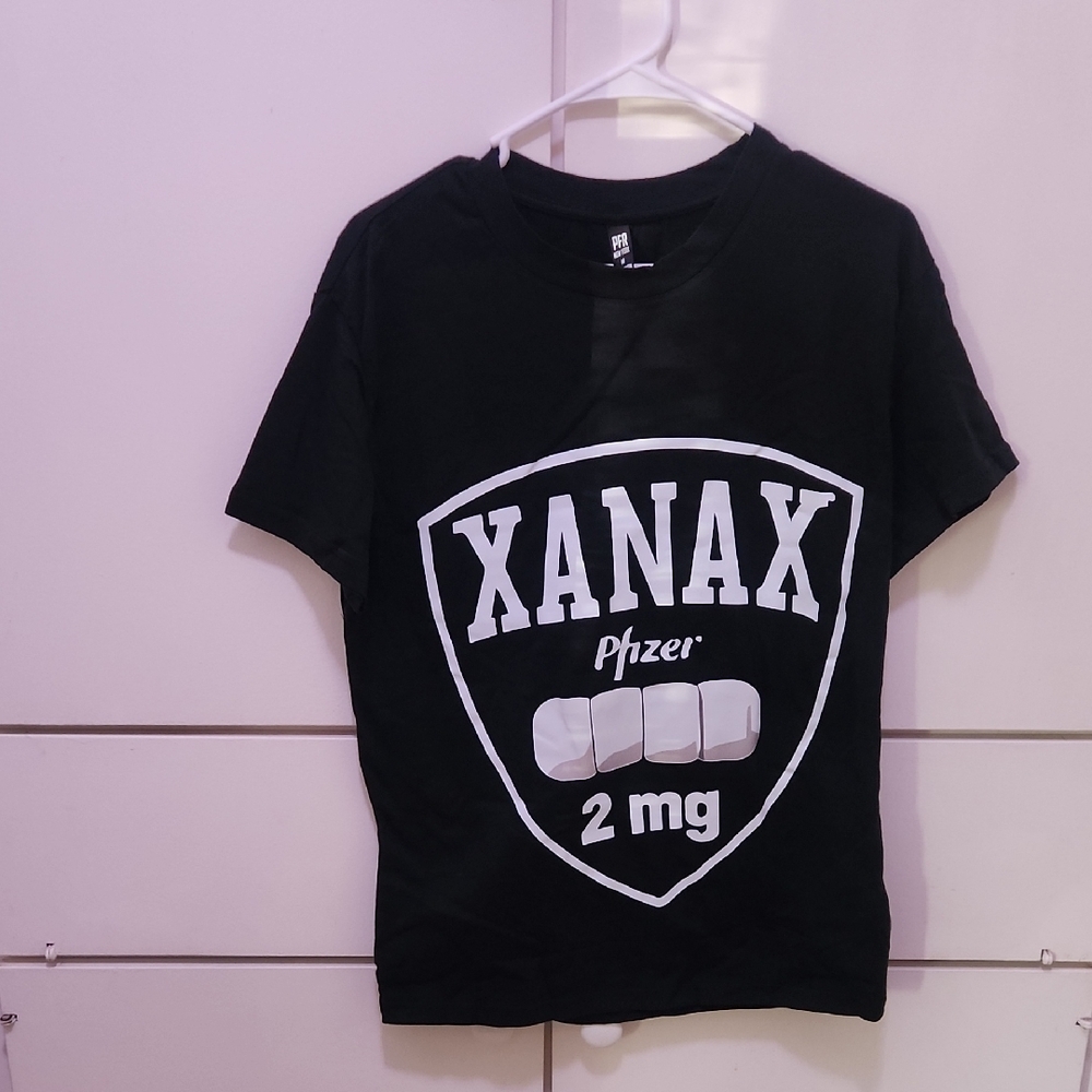 Black Xanax T-Shirt. Mens/Women's Size Medium.